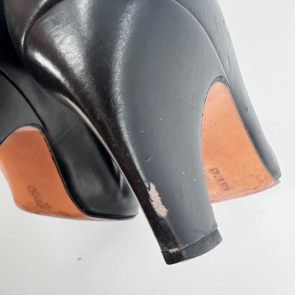 Vintage Salvatore Ferragamo Black Pumps with Gold Accent Size 8.5 B - Picture 7 of 13